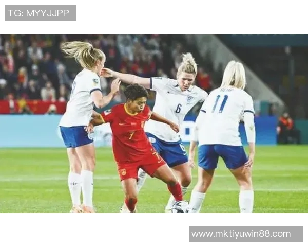 黄健翔谈中国女足与欧美差距关键在于身体条件的不足与提升空间